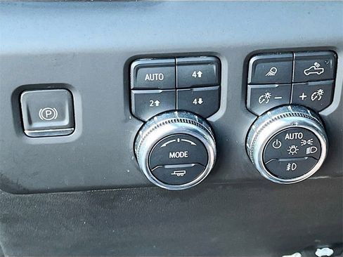 Used 2023 GMC Sierra 1500 Denali w/ Technology Package image 10