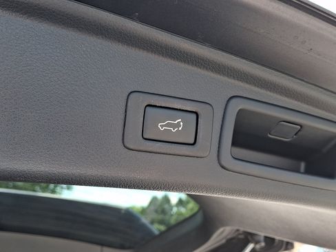 Used 2018 Subaru Forester 2.5i Limited AWD/4WD image 29