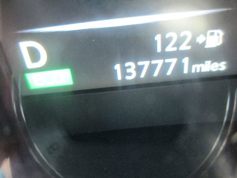 Used 2017 Nissan Rogue SL w/ SL Premium Package image 29