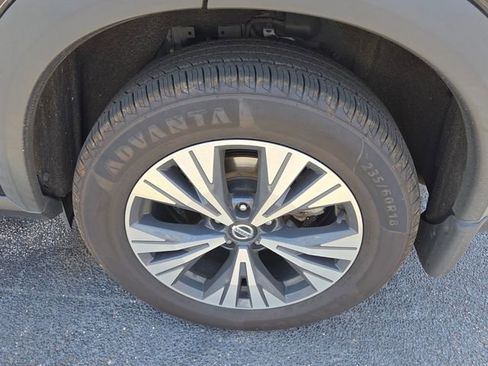 Used 2021 Nissan Rogue SV FWD image 5