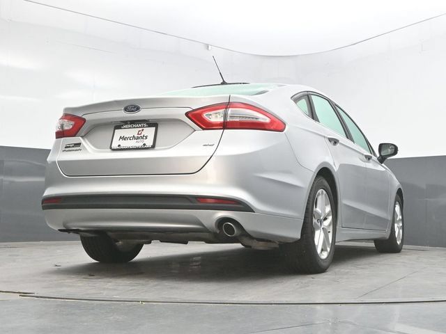 Used 2015 Ford Fusion SE FWD image 38