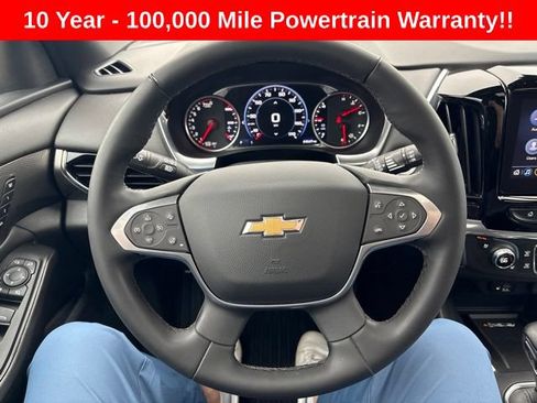 Used 2023 Chevrolet Traverse Premier AWD/4WD image 33