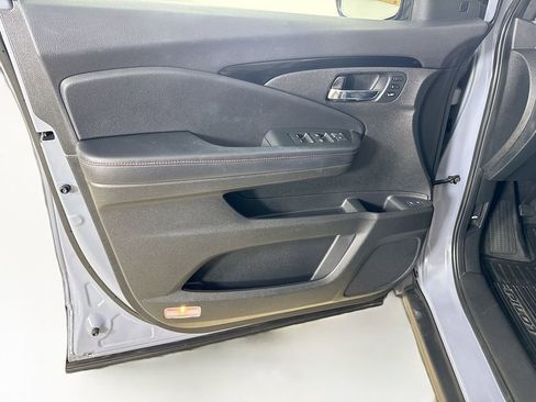 Used 2022 Honda Pilot Black Edition image 11
