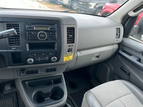 Used 2013 Nissan NV 3500 S w/ Side Curtain Airbag Pkg image 9