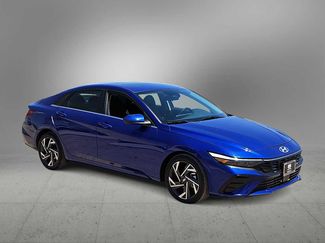 Certified 2025 Hyundai Elantra SEL FWD video 2