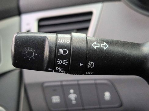 Used 2016 Hyundai Elantra SE w/ Option Group 02 FWD image 25