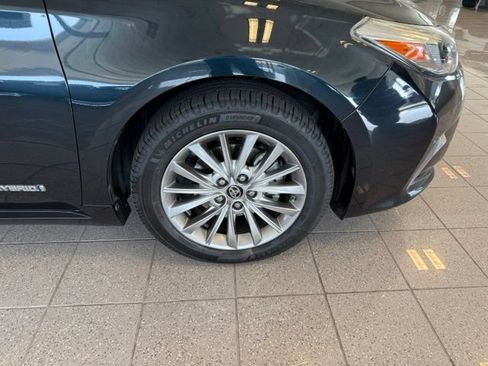 Used 2016 Toyota Avalon Limited w/ Toyota Safety Sense Package FWD image 13