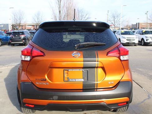Used 2019 Nissan Kicks SR w/ SR Premium Package image 8