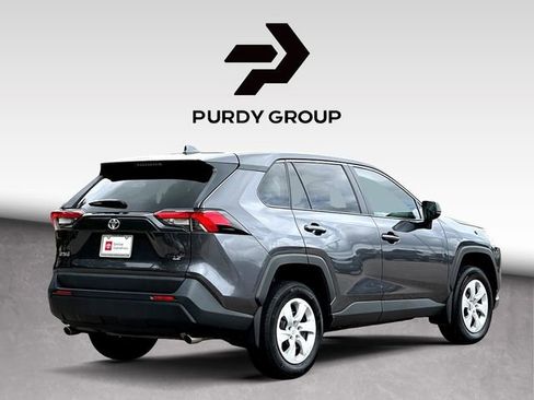 Used 2024 Toyota RAV4 LE FWD image 8