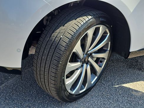 New 2026 Land Rover Range Rover Long Wheelbase SE image 33