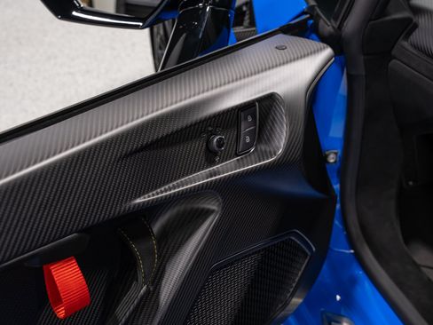 Used 2022 Lamborghini Huracan STO RWD image 35