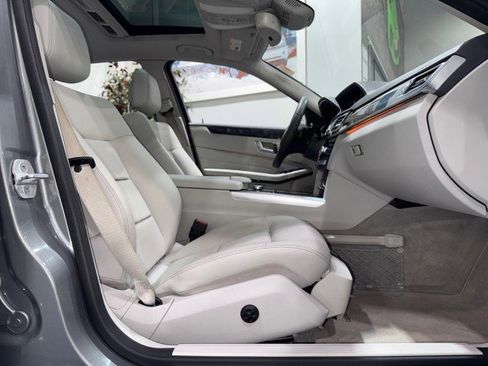 Used 2015 Mercedes-Benz E 350 Sedan w/ Premium 1 Package image 63