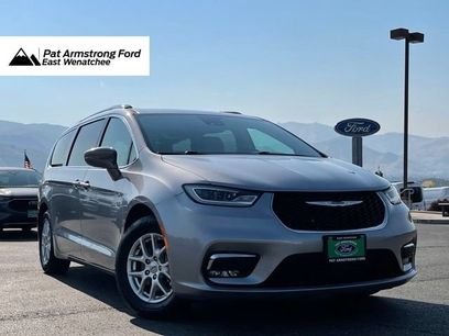 Used 2021 Chrysler Pacifica Touring-L