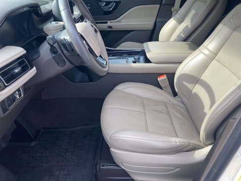 Certified 2022 Lincoln Aviator Reserve w/ Elements Package Plus image 22