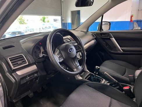 Used 2016 Subaru Forester 2.5i AWD/4WD image 22