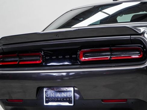 Used 2022 Dodge Challenger R/T image 12