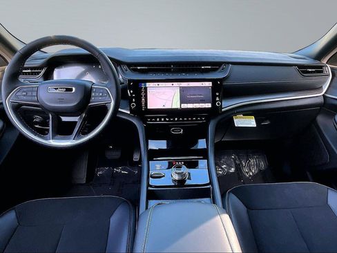 New 2026 Jeep Grand Cherokee Altitude AWD/4WD image 6