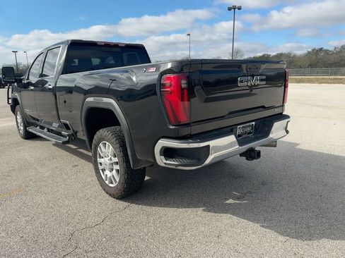 Used 2024 GMC Sierra 2500 SLT w/ SLT Convenience Package AWD/4WD image 3