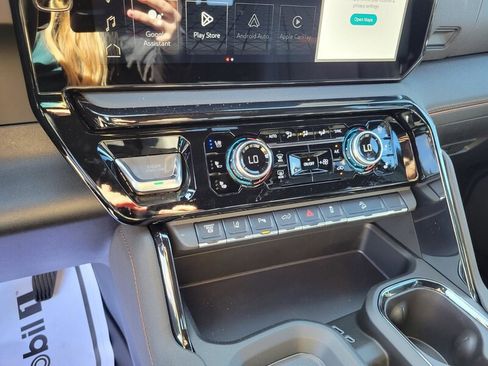 New 2026 GMC Sierra 2500 AT4 w/ AT4 Premium Plus Package image 16