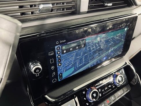 Used 2025 GMC Sierra 2500 AT4 w/ AT4 Premium Plus Package image 31