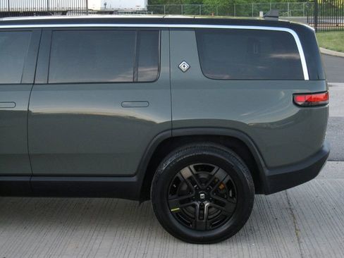 Used 2023 Rivian R1S Launch Edition AWD/4WD image 8