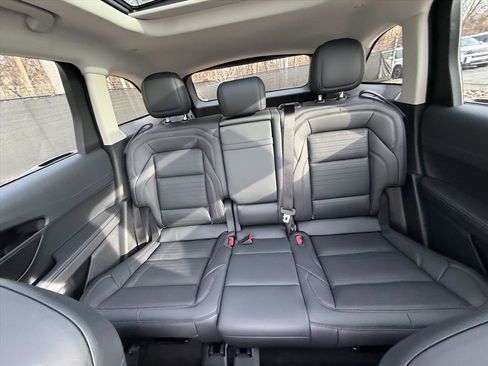 New 2026 Lincoln Nautilus Reserve image 37