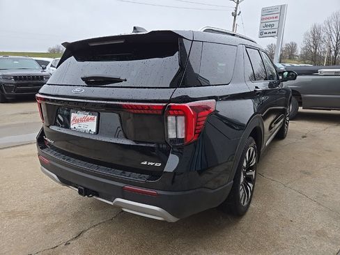 Used 2025 Ford Explorer Platinum w/ LUX Leather Package AWD/4WD image 10