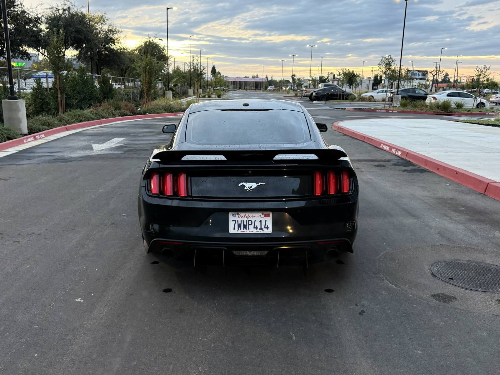 Used 2017 Ford Mustang Premium RWD image 8