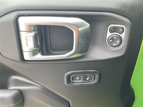 New 2025 Jeep Gladiator Sport image 12