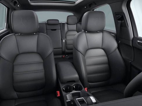 New 2026 Porsche Macan image 58