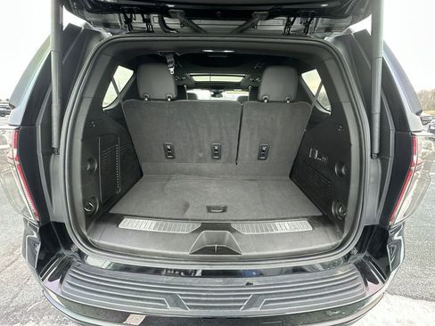 Used 2023 Chevrolet Tahoe Z71 w/ Luxury Package image 24