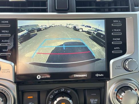 Used 2020 Toyota 4Runner SR5 Premium AWD/4WD image 31