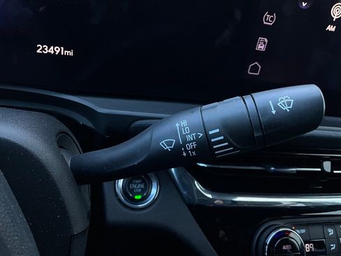 Used 2025 Buick Envista Sport Touring image 34