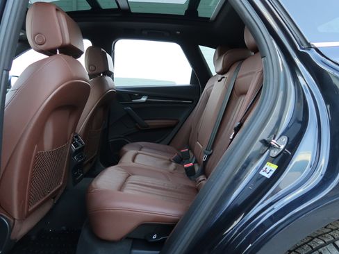 Used 2019 Audi Q5 2.0T Premium Plus w/ Premium Plus Package image 42