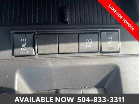 Certified 2026 Toyota Corolla Cross XLE FWD image 32
