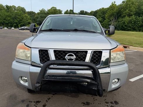 Used 2009 Nissan Titan SE w/ SE Drivers Convenience Pkg AWD/4WD image 2