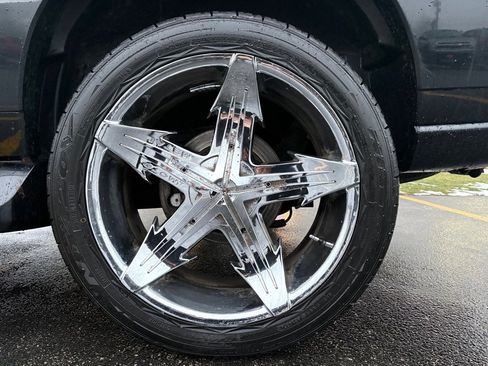 Used 2005 Cadillac Escalade AWD image 15