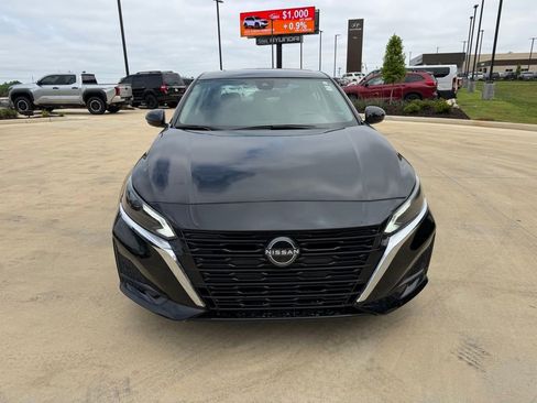 Used 2023 Nissan Altima 2.5 S FWD image 8