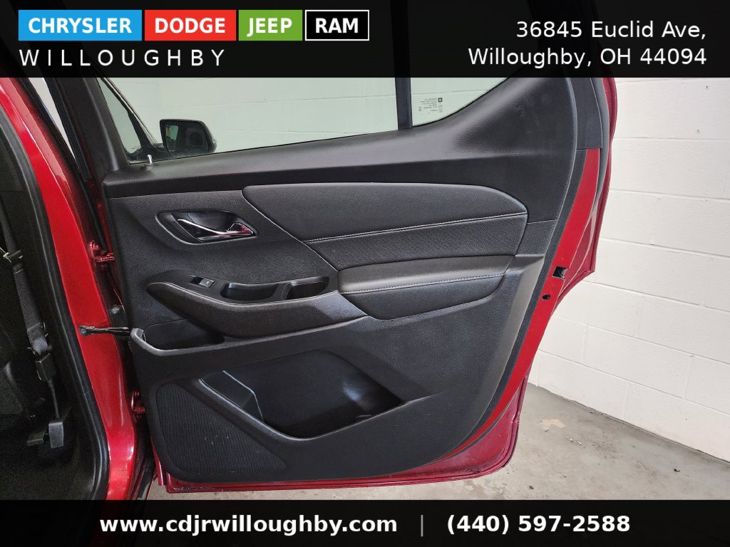 Used 2023 Chevrolet Traverse Premier w/ LPO, Floor Liner Package FWD image 33