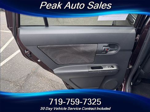 Used 2015 Scion xB FWD image 20