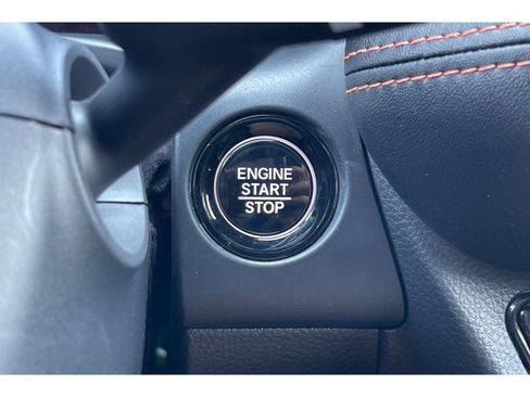 Certified 2025 Honda HR-V Sport image 32