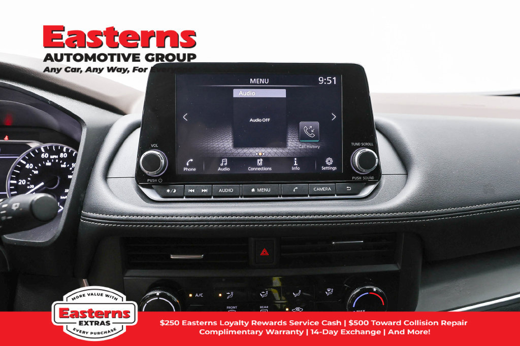 Used 2023 Nissan Rogue S AWD/4WD image 13