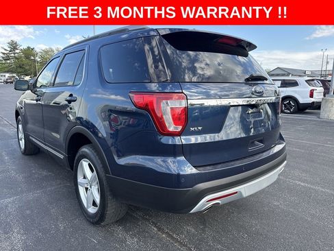Used 2017 Ford Explorer XLT w/ Equipment Group 202A AWD/4WD image 27