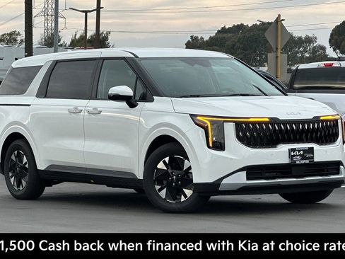 New 2026 Kia Carnival LXS image 2