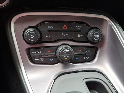 Used 2019 Dodge Challenger SXT w/ Plus Package AWD/4WD image 15