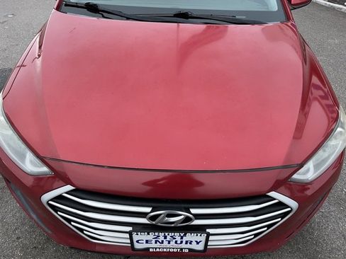 Used 2018 Hyundai Elantra SEL image 2