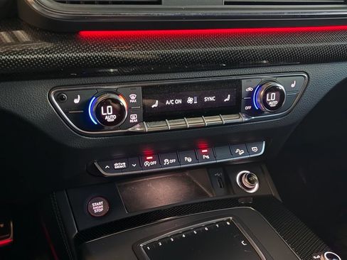 Used 2019 Audi SQ5 Prestige w/ Prestige Package AWD/4WD image 29
