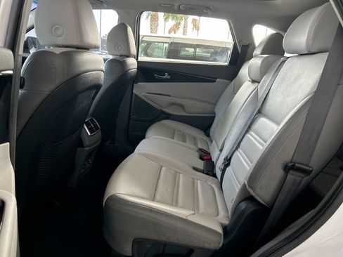 Used 2020 Kia Sorento SX FWD image 36