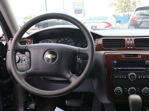 Used 2011 Chevrolet Impala LS image 2