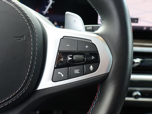 Used 2024 BMW X7 M60i w/ Executive Package image 22